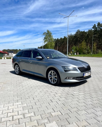 Skoda Superb cena 75000 przebieg: 176000, rok produkcji 2016 z Dębno małe 37